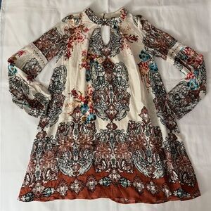 Taylor & Sage Keyhole Cut-Out Patterned Flowy Dress - Beige & Orange Multi